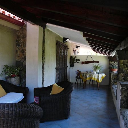 B&B Il Giardino Арбус Екстериор снимка