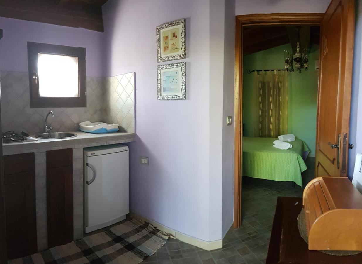 B&B Il Giardino Арбус Екстериор снимка